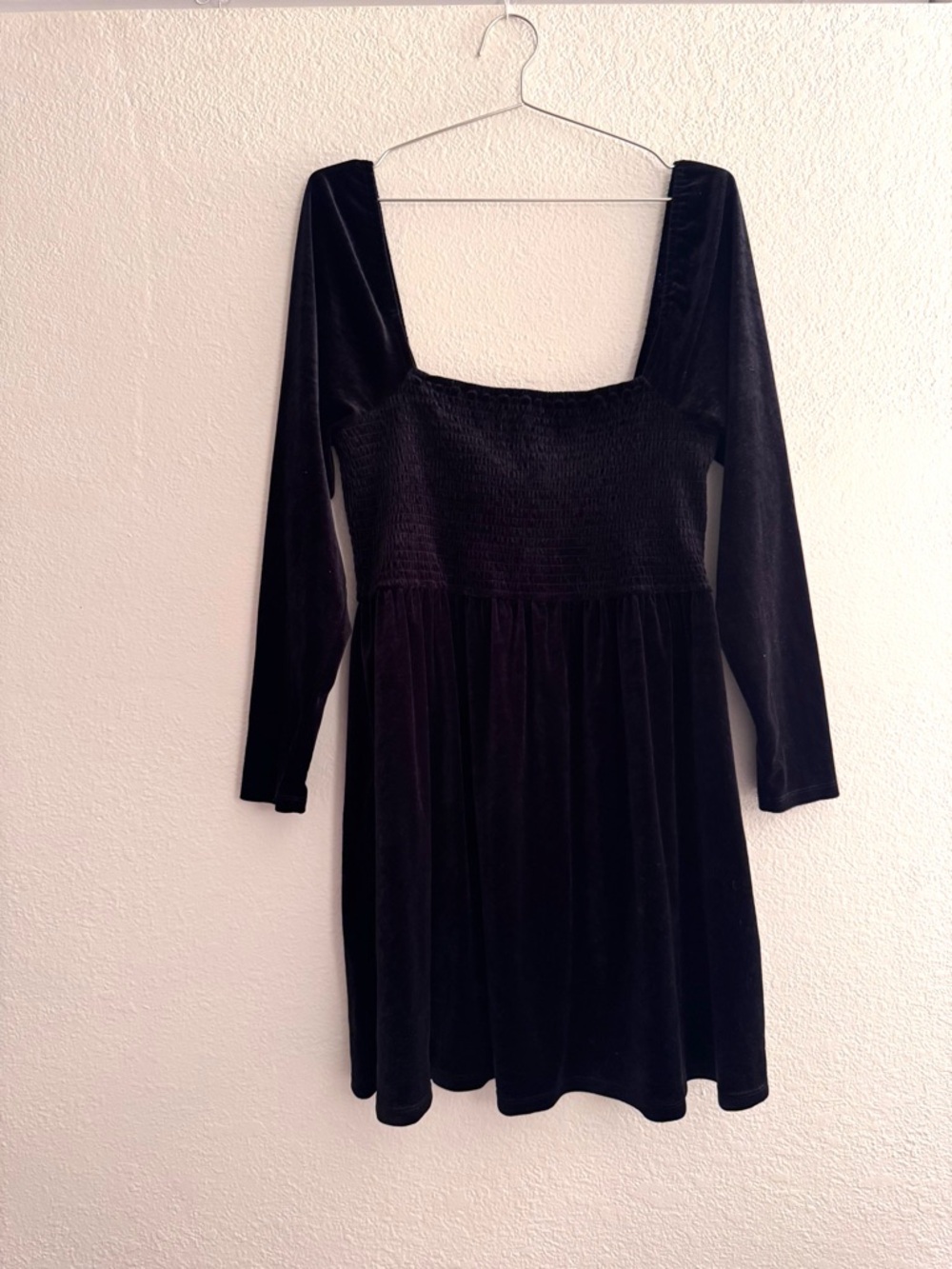Gap Black Velvet Dress Smocked Bodice Square Neck Long Sleeve Mini Dress Size XL